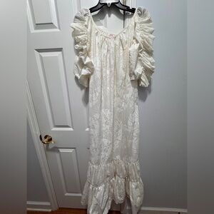 Roseline s. Petrus White Maxi vintage Dress size large